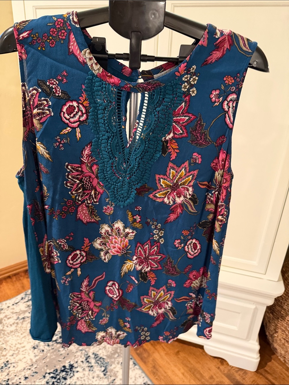 Daniel Rainn Teal Floral Crochet-Trim Sleeveless Camisole (81)